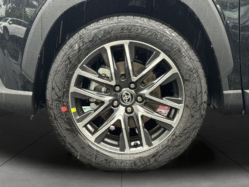 New 2026 Toyota Corolla Cross XLE image 31