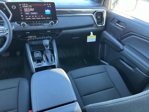 New 2026 GMC Canyon Elevation image 18