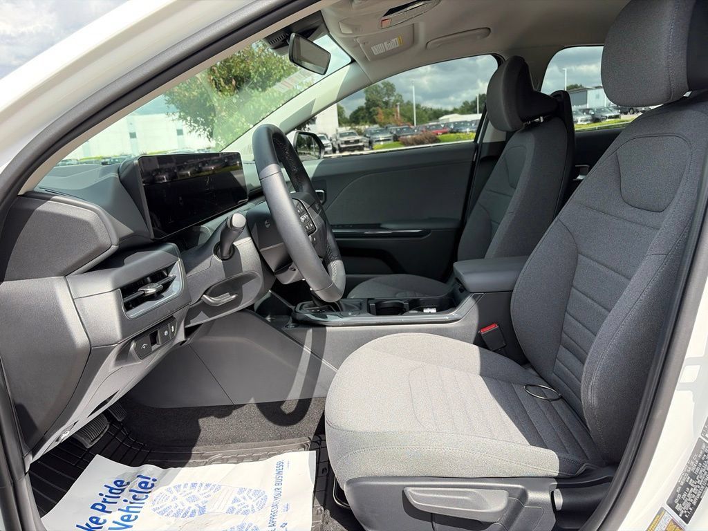 Used 2025 Kia K4 EX FWD image 48