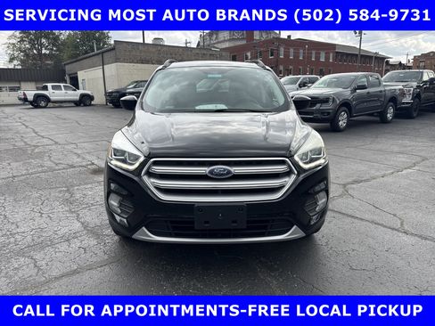 Used 2017 Ford Escape SE w/ Equipment Group 201A image 5