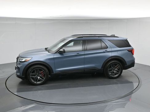 Used 2025 Ford Explorer ST w/ Sun And Sound Package AWD/4WD image 47