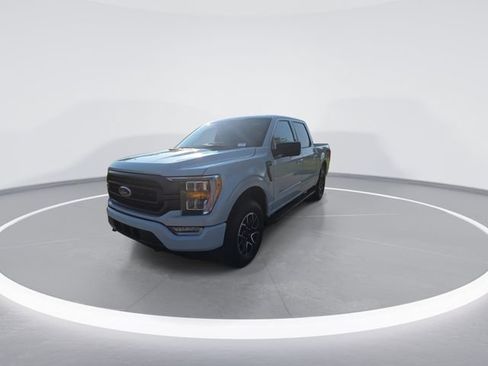 Used 2022 Ford F150 XLT w/ Equipment Group 302A High AWD/4WD image 4