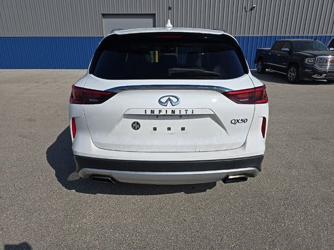 Used 2019 INFINITI QX50 Luxe w/ Cargo Package image 4