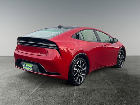 Used 2024 Toyota Prius Prime image 7