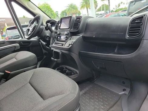 Used 2025 RAM ProMaster 2500 w/ U-Haul Equipment Group FWD image 14