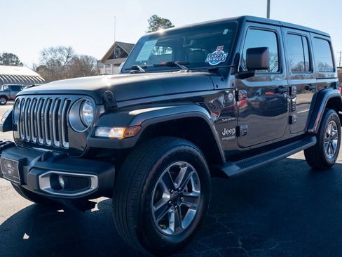 Used 2020 Jeep Wrangler Unlimited Sahara w/ Dual Top Group image 3