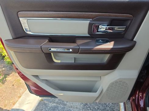 Used 2016 RAM 1500 Laramie w/ Convenience Group AWD/4WD image 8