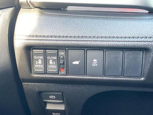 Used 2025 Honda Odyssey Sport-L image 13