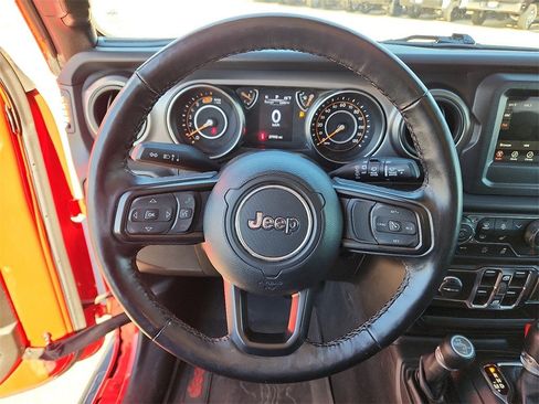 Used 2022 Jeep Wrangler Unlimited Sport image 30