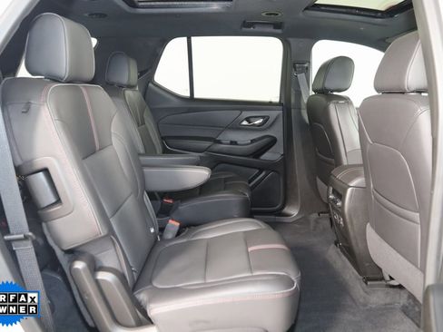 Used 2023 Chevrolet Traverse RS image 15