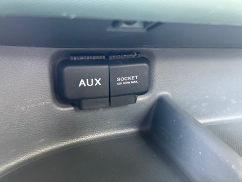 Used 2004 Honda Element EX image 16