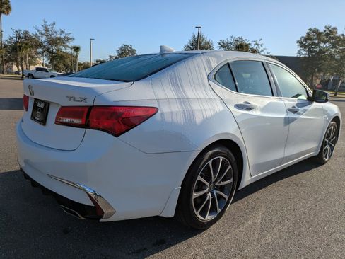 Used 2019 Acura TLX V6 image 4
