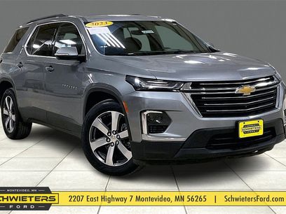 Used 2023 Chevrolet Traverse LT w/ LT Premium Package