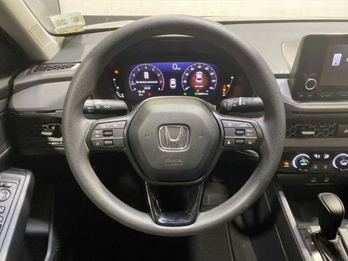 Used 2023 Honda Accord EX image 15