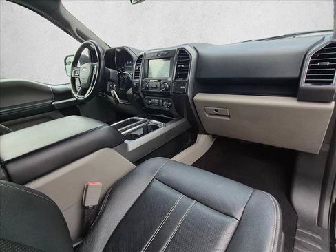 Used 2018 Ford F150 XLT w/ Equipment Group 302A Luxury AWD/4WD image 18