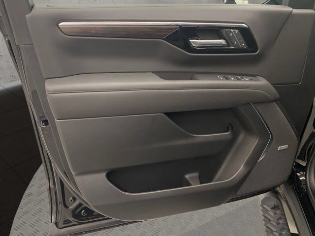 New 2026 Chevrolet Tahoe Z71 w/ Z71 Off-Road Package AWD/4WD image 35