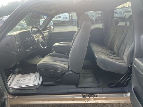 Used 2004 Chevrolet Silverado 1500 4x4 Extended Cab image 7