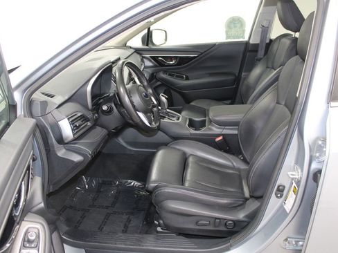 Used 2022 Subaru Outback Limited image 20