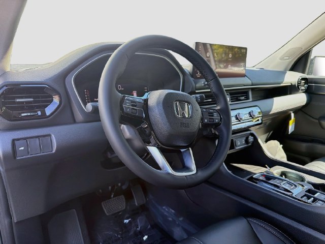 New 2026 Honda Pilot Touring image 9