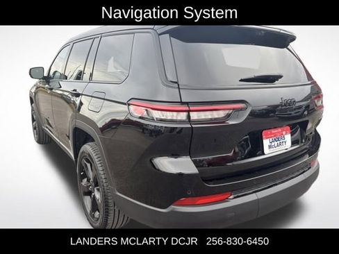 Used 2025 Jeep Grand Cherokee L Limited w/ Luxury Tech Group II image 4