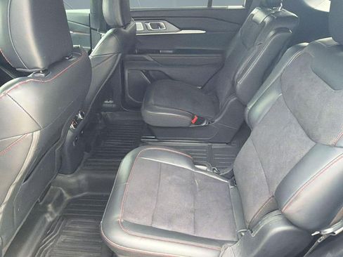 Used 2025 Ford Explorer ST AWD/4WD image 14