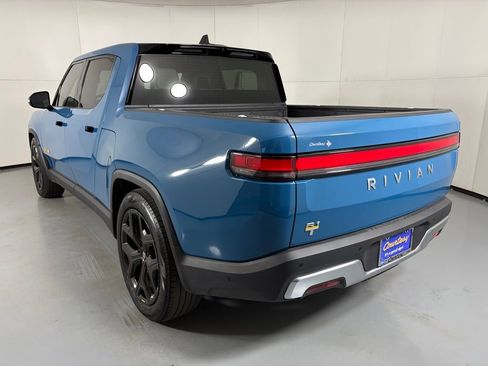 Used 2022 Rivian R1T Adventure image 7