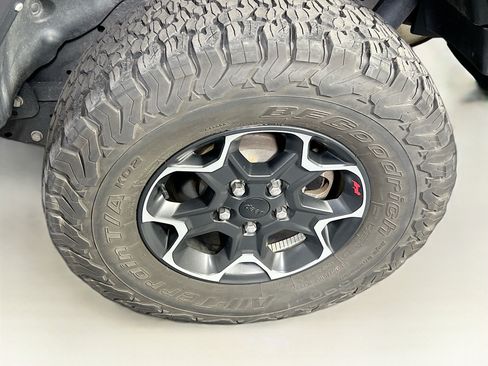 Used 2023 Jeep Wrangler Unlimited Rubicon w/ LED Lighting Group AWD/4WD image 30
