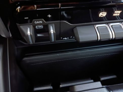 New 2026 RAM 2500 Big Horn AWD/4WD image 10