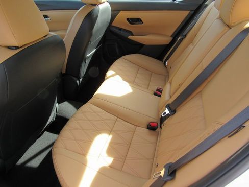 New 2025 Nissan Sentra SV image 8