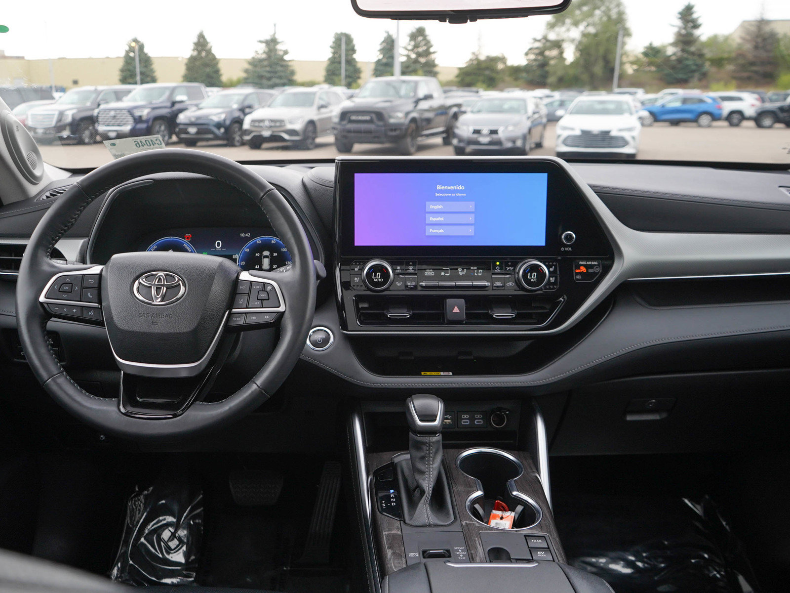 Used 2023 Toyota Highlander Platinum AWD/4WD image 18