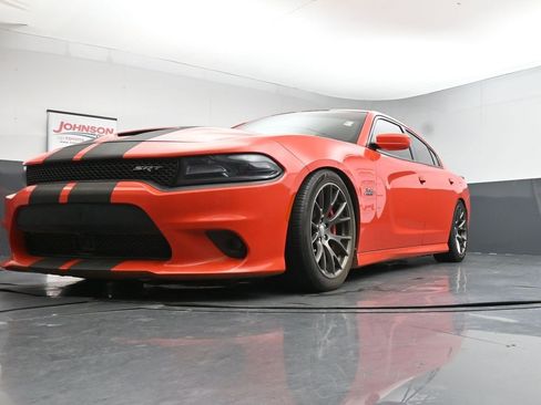 Used 2016 Dodge Charger SRT w/ Harman/Kardon Audio Group image 20