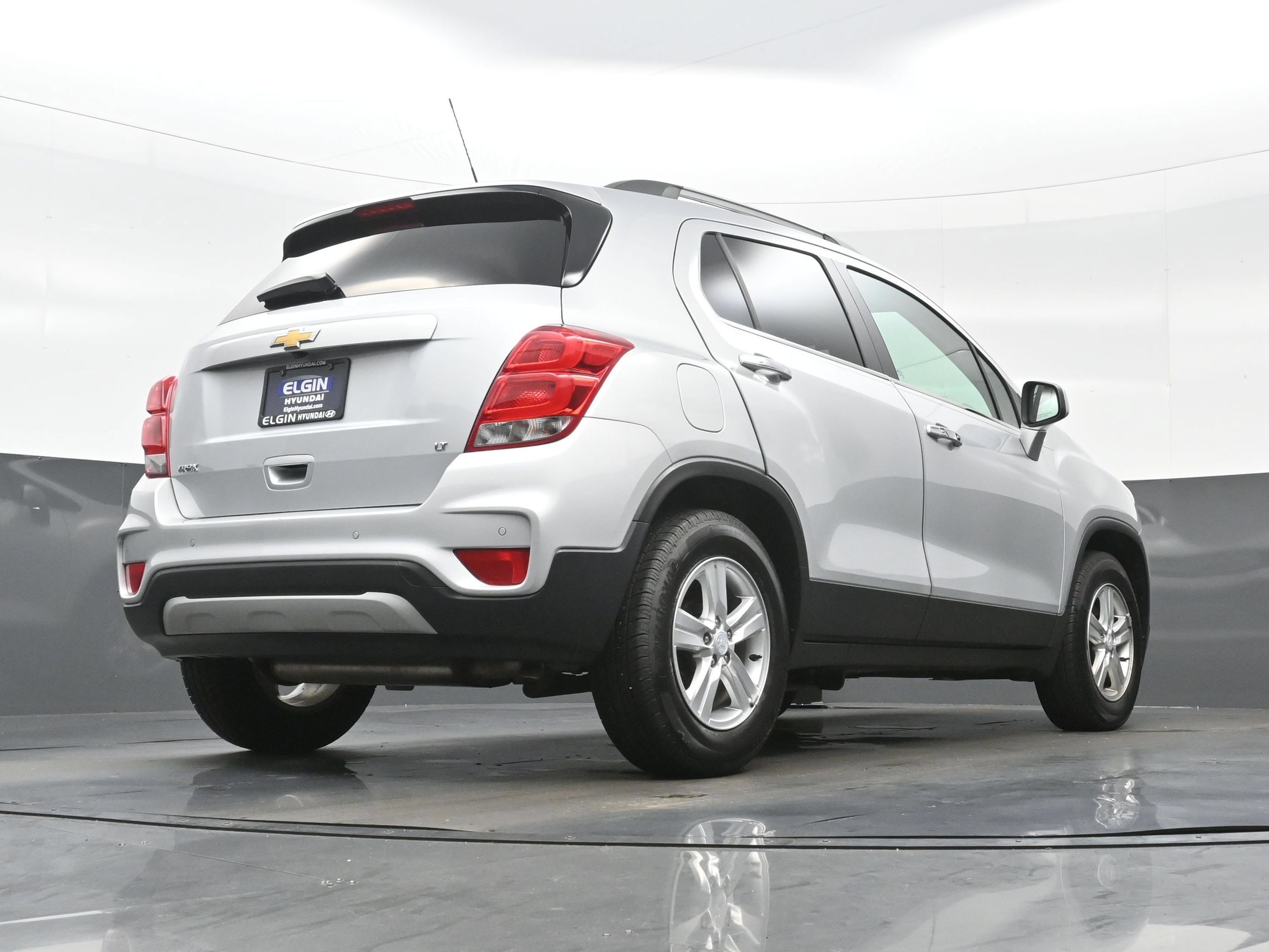 Used 2018 Chevrolet Trax LT w/ Driver Confidence Package FWD image 30