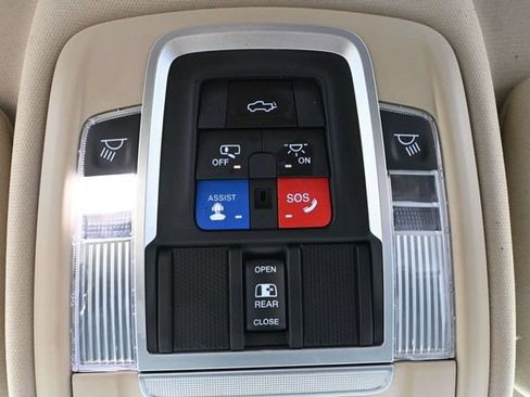 Used 2022 RAM 2500 Laramie AWD/4WD image 35