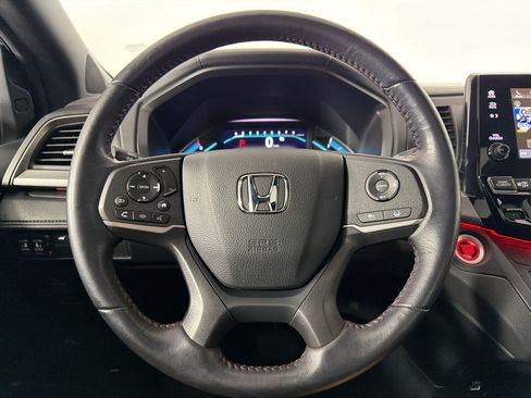 Used 2024 Honda Odyssey Sport image 9