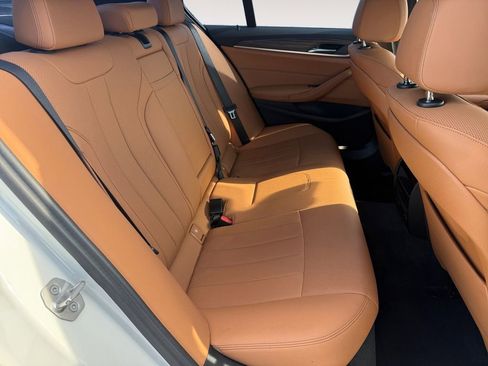 Used 2023 BMW 530i 530i w/ M Sport Package image 31