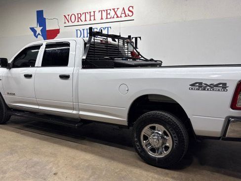 Used 2022 RAM 2500 Tradesman w/ Chrome Appearance Group AWD/4WD image 11