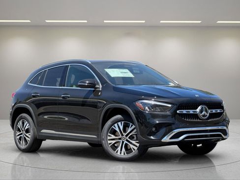 New 2025 Mercedes-Benz GLA 250 image 2