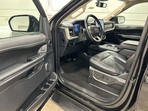 Used 2024 Ford Expedition Max XLT AWD/4WD image 11