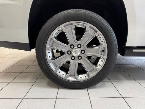 Used 2015 GMC Yukon Denali w/ Premium Package AWD/4WD image 65