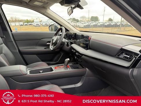 New 2026 Nissan Kicks SR w/ SR Premium Package FWD image 41