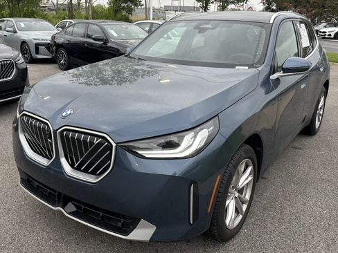 Certified 2025 BMW X3 xDrive30 AWD/4WD image 5