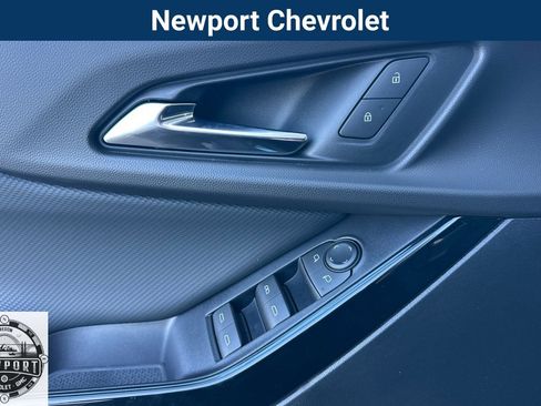 New 2026 Chevrolet Equinox LT w/ Convenience Package II image 12