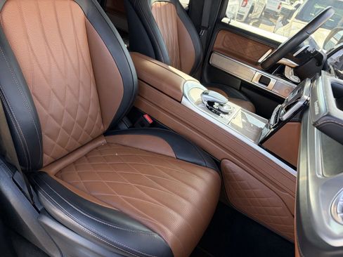 Used 2021 Mercedes-Benz G 550 image 8