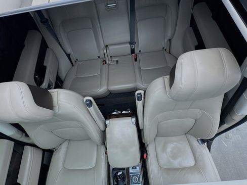 Used 2020 Land Rover Range Rover HSE image 14