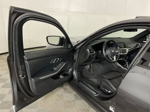 Used 2022 BMW 330i xDrive Sedan w/ Premium Package image 32
