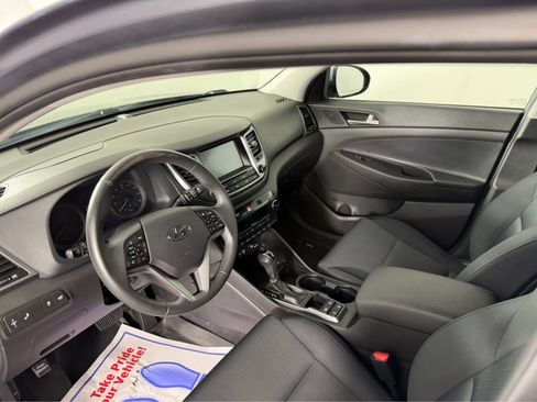 Used 2018 Hyundai Tucson Value w/ Cargo Package image 11