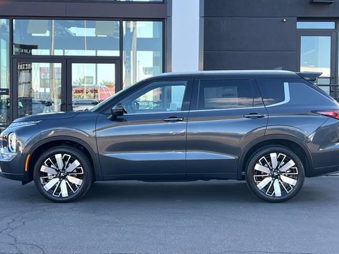 New 2026 Mitsubishi Outlander SEL FWD image 8