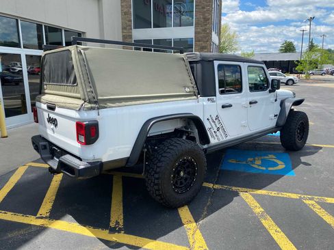 Used 2022 Jeep Gladiator Sport w/ Trailer Tow Package AWD/4WD image 4