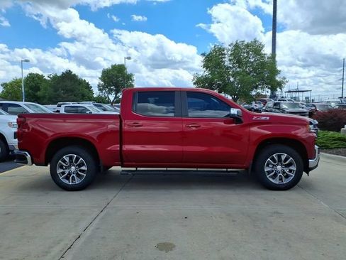 Certified 2021 Chevrolet Silverado 1500 LT AWD/4WD image 4