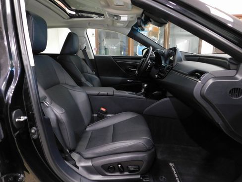 Used 2022 Lexus ES 350 w/ Premium Package image 88